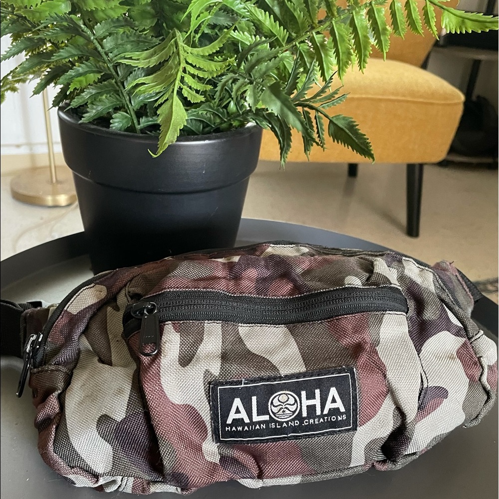 HIC Camo Fanny pack